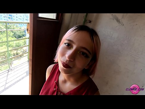 ❤️ Cov tub ntxhais kawm Sensual Sucks ib tug neeg txawv txawv nyob rau hauv lub Outback - Cum ntawm nws lub ntsej muag ️ tawv porn ntawm peb ❌❤ Ib